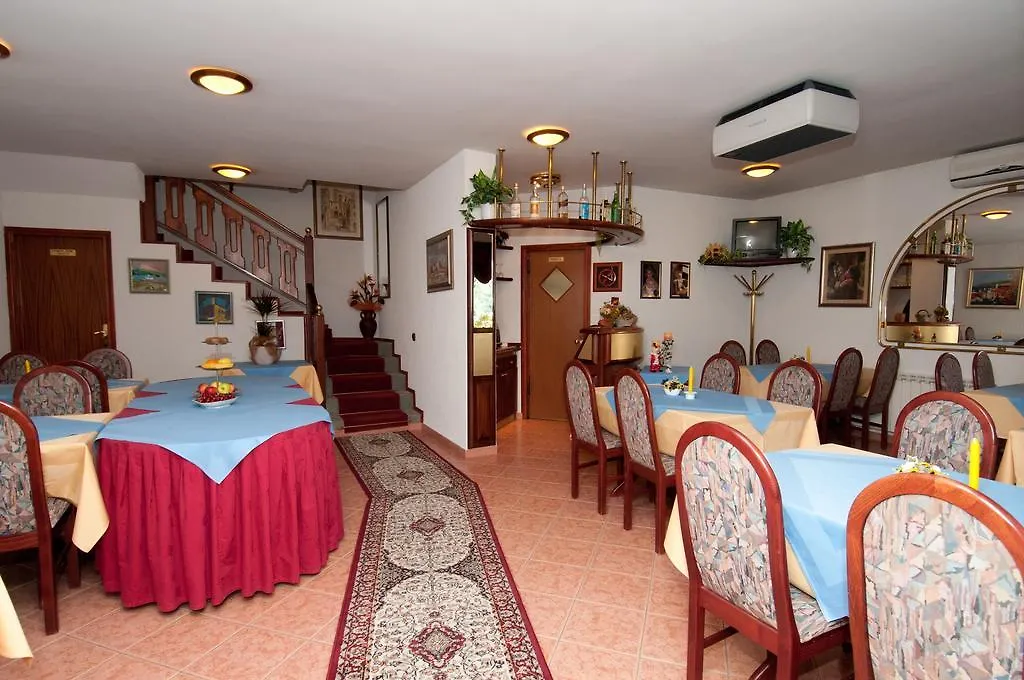 Ičići Bed & Breakfast Villa Klara